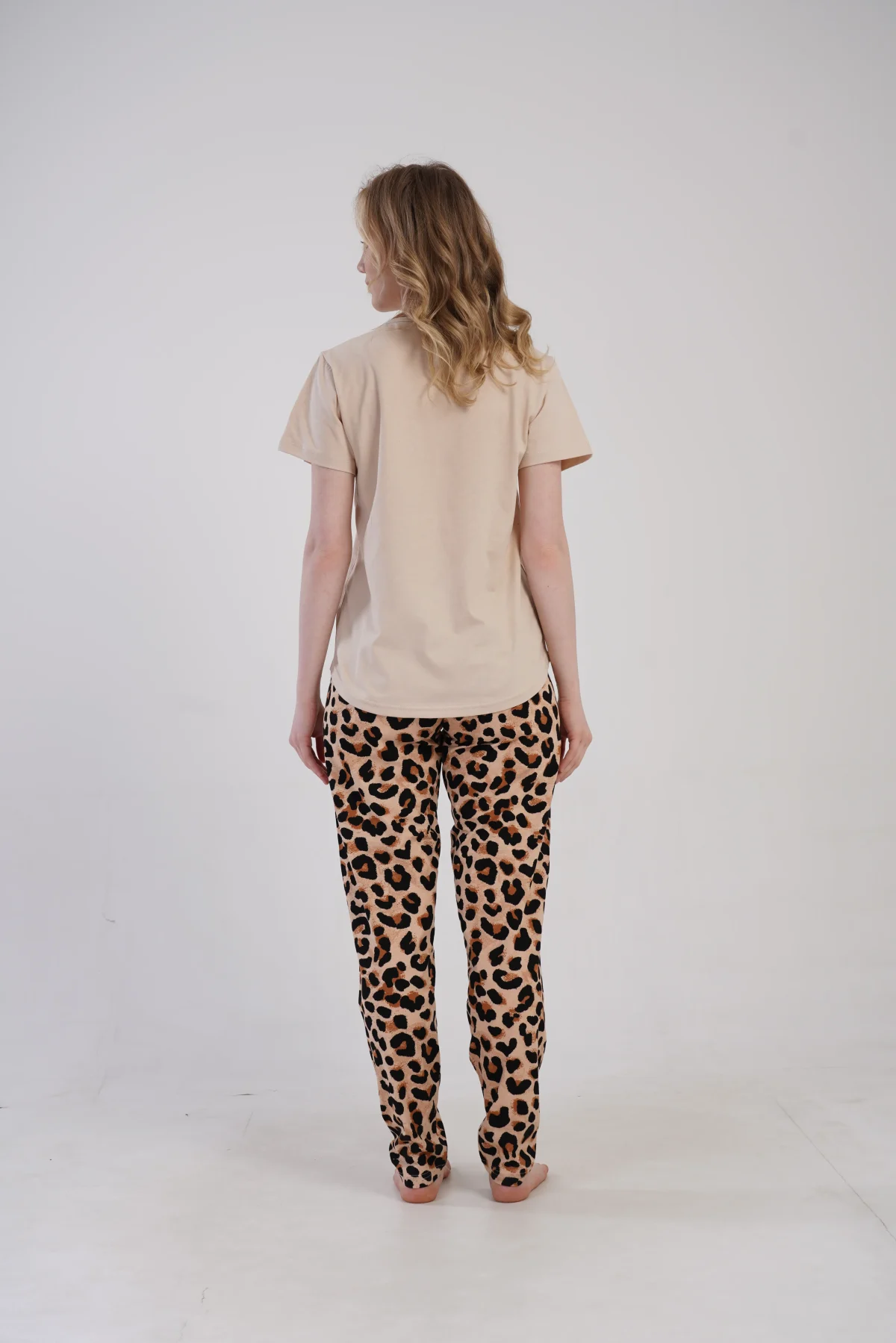 PIŻAMA DAMSKA model: 5021674962 (5XL, 6XL, 7XL) - obrazek 2