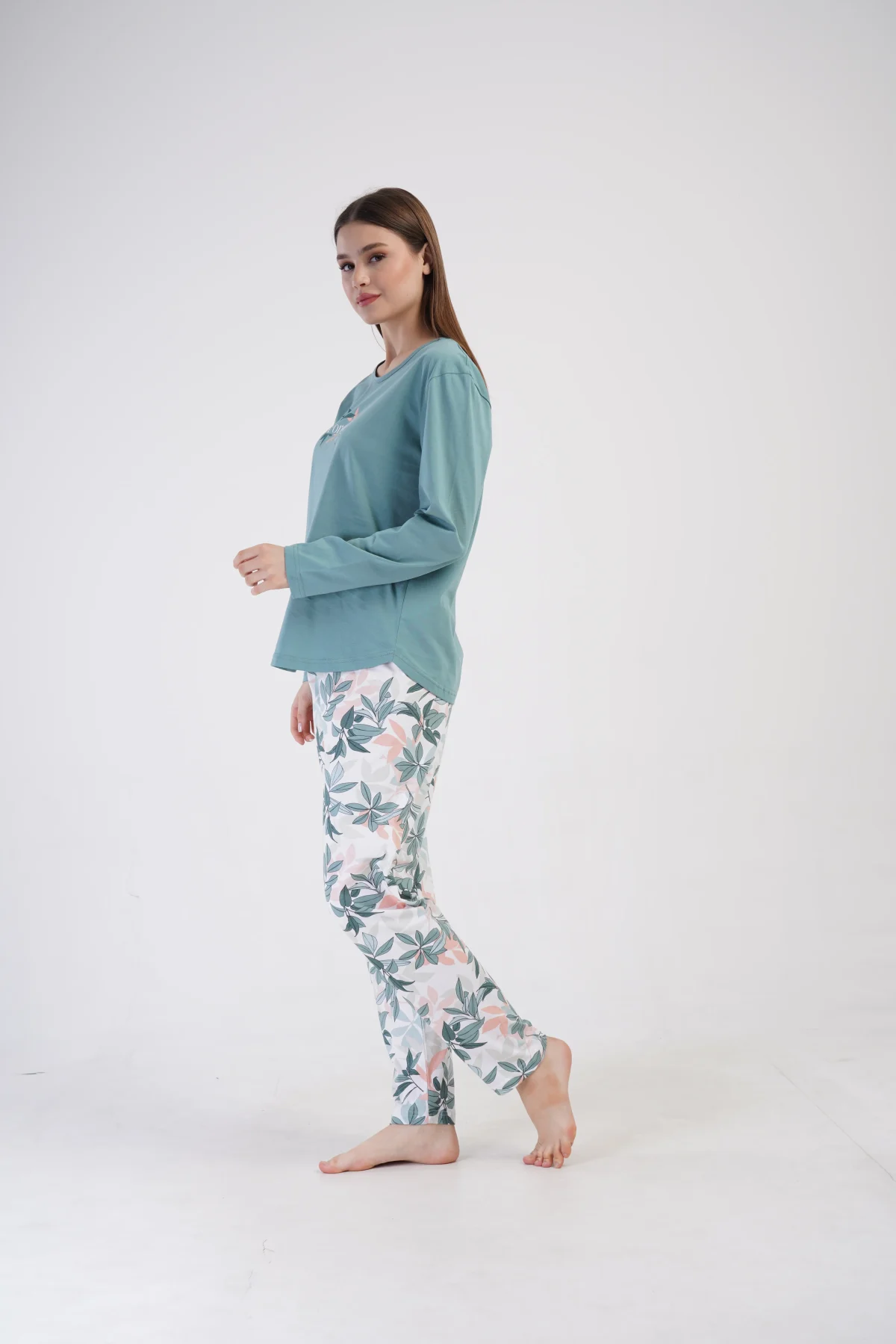 PIŻAMA DAMSKA model: 4100124677 (1XL, 2XL, 3XL, 4XL) - obrazek 3