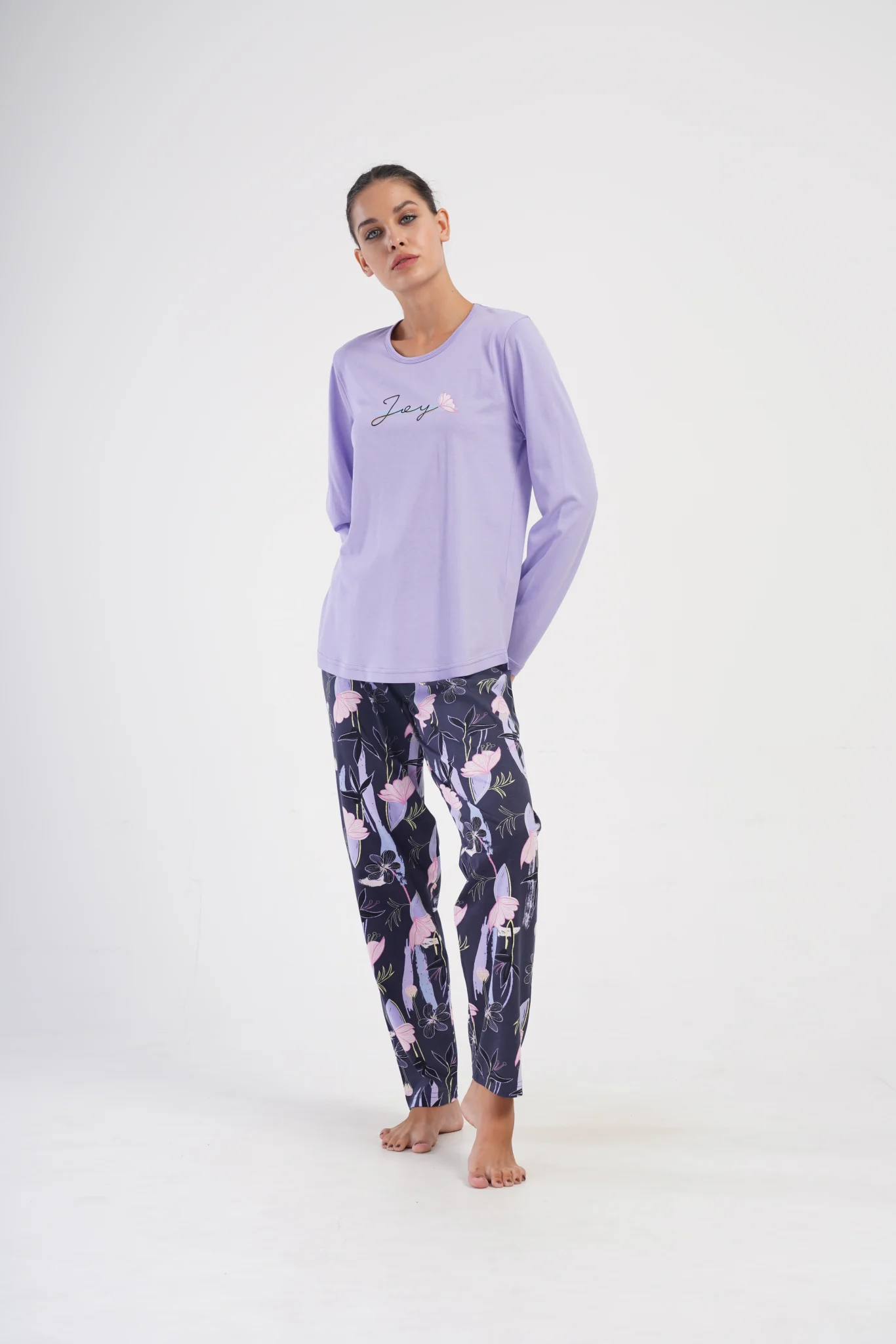 PIŻAMA DAMSKA model: 4031628010 (5XL, 6XL, 7XL) - obrazek 3
