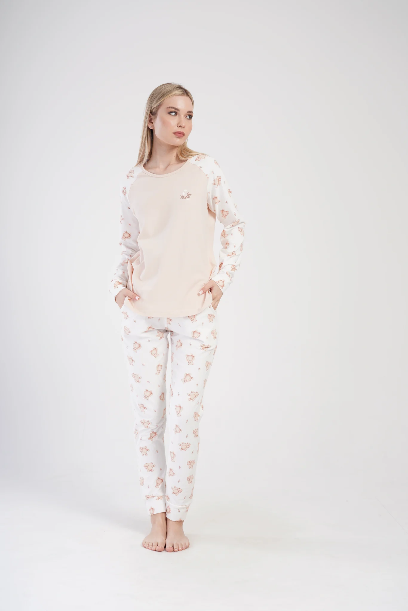 PIŻAMA DAMSKA model: 4040215107 (S, M, L, XL) - obrazek 4