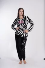 PIŻAMA DAMSKA Softowa model: 3030590419 (S, M, L) - obrazek 3