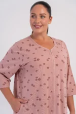 SZLAFROK DAMSKI na suwak model: 6061311799 (1XL, 2XL, 3XL, 4XL) - obrazek 3